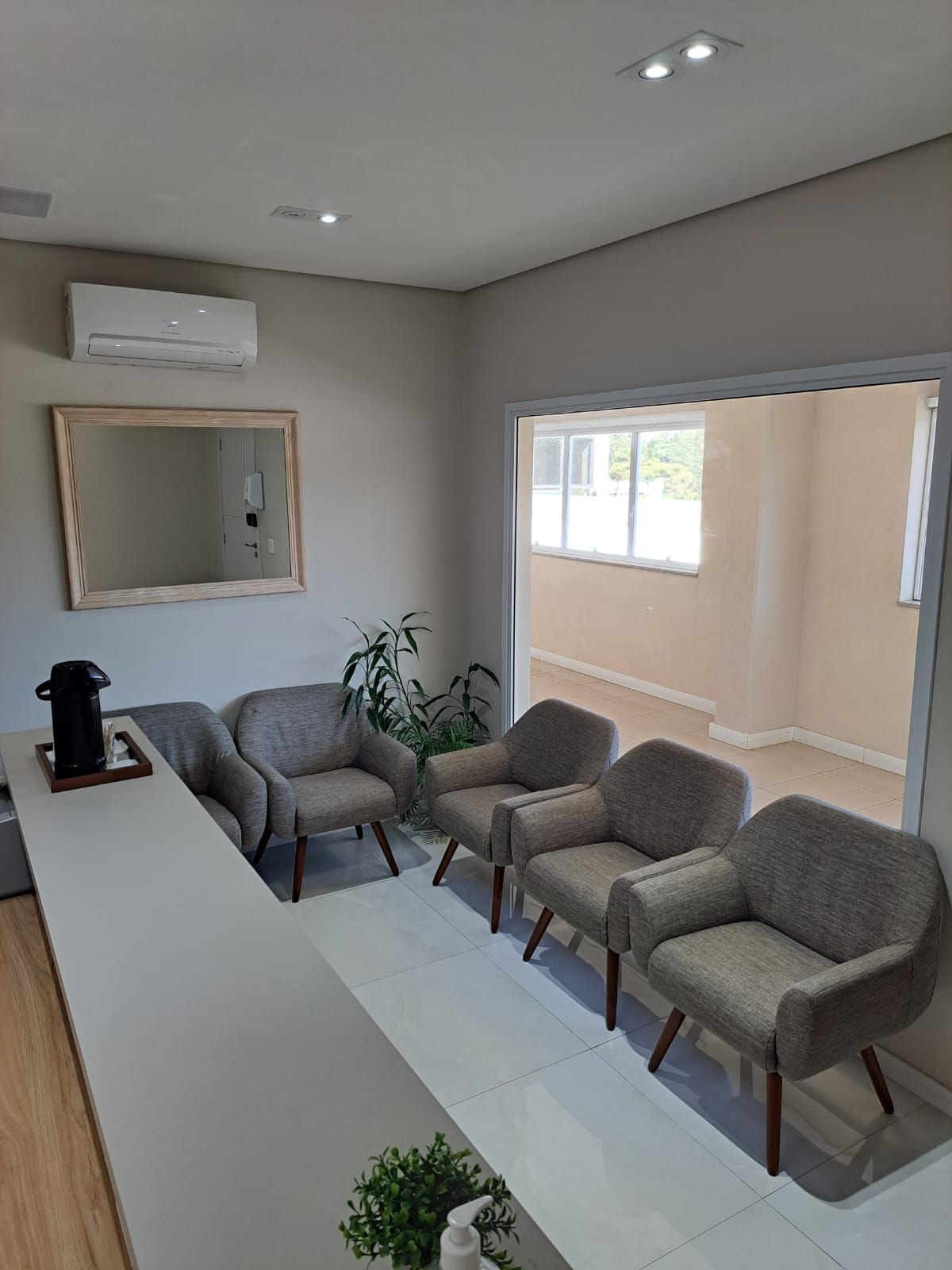 Foto do consultório de Dr. Eduardo Sauerbronn Gouvêa