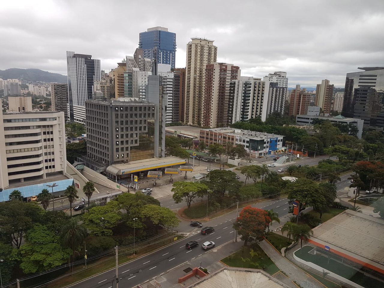 Foto de Dra. Hellen Regiane Essu Homine
